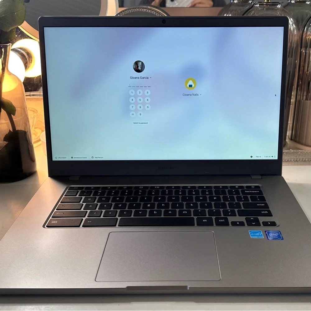 Samsung Chromebook 4
